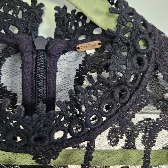 FREE PEOPLE The North Star Dress - Black Lace, Chrystal And Sequin Stars - Picture 4 of 8